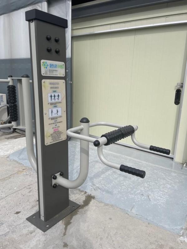 야외운동기구 등허리지압기 (PBK-FN-A110)