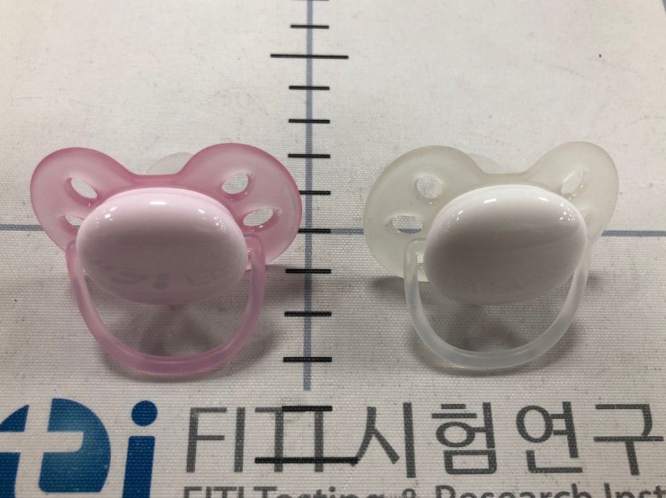 합성수지제 어린이용품 아벤트 노리개 젖꼭지